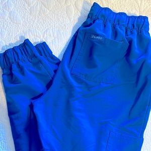 JAANUU brand scrubs size S jogger style pants